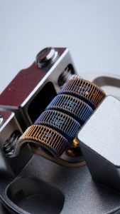 aperçu d'une cigarette reconstructible avec un point de vue sur le coil. 